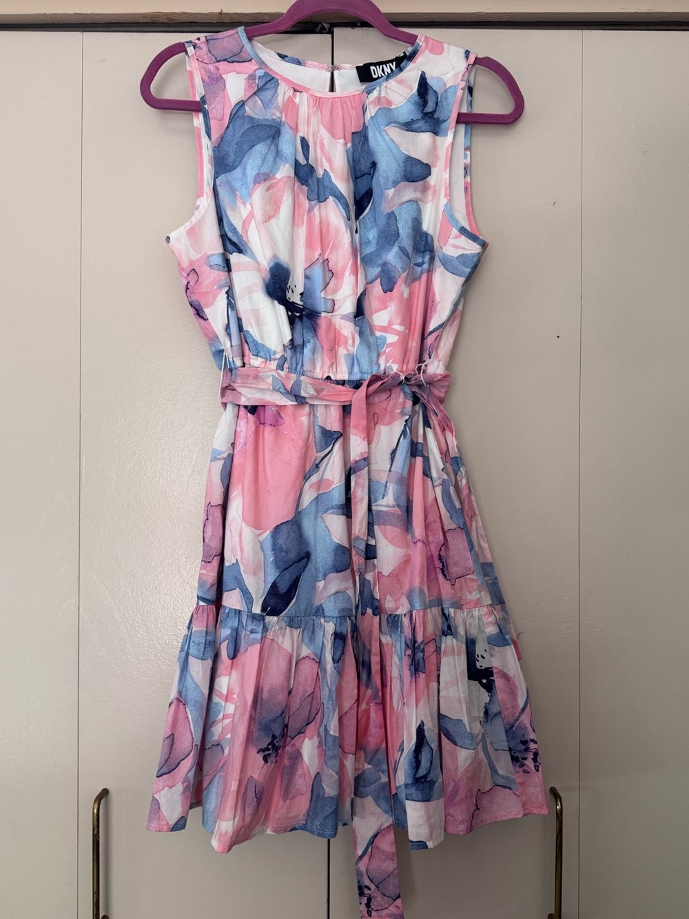 NWT DKNY Pastel Floral Watercolor Sleeveless Dress Size 4